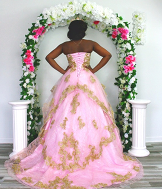 Sleeveless Sweetheart Top Prom/Sweet 16 Ball Gown