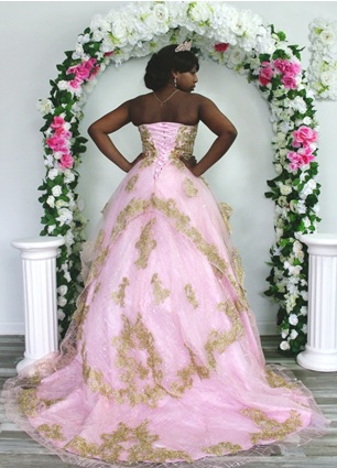 Sleeveless Sweetheart Top Prom/Sweet 16 Ball Gown - Image 4